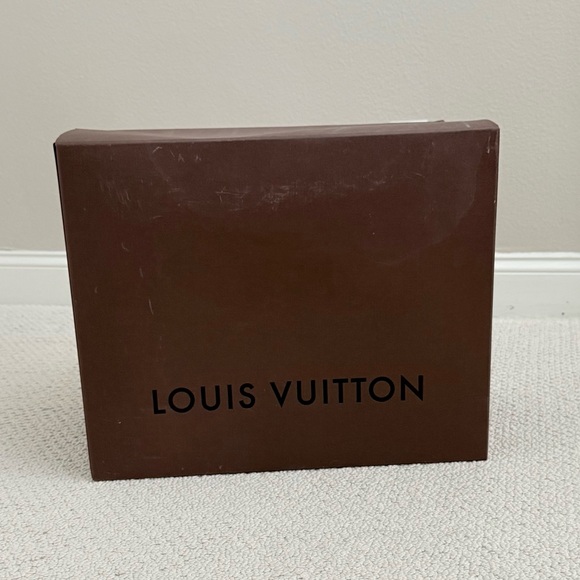 Louis Vuitton Large Box - Picture 1 of 12